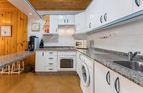 Arenas del Mar Apartment | Relax in El Médano's Modern Sea View Apartment