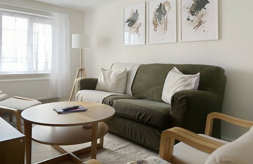 Leicester Apartment | Relax in Leicester