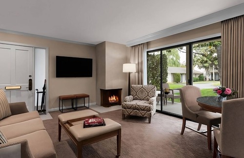 Napa Hotel | Relax in Napa Valley Spa & Golf Resort! 2 Convenient Suites, Kitchen, Pool!