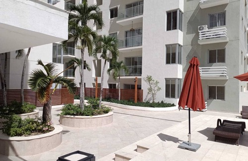 Reparto Ibarra Apartment | Relax in Style at Boca Del Mar