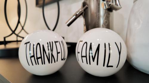 Fort Oglethorpe House | Relax Near Chattanooga at cozy Magdelaine House