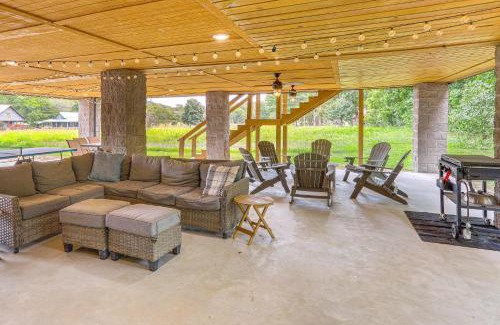 Mountain View House | Relax on the River Modern Mountain View Escape!