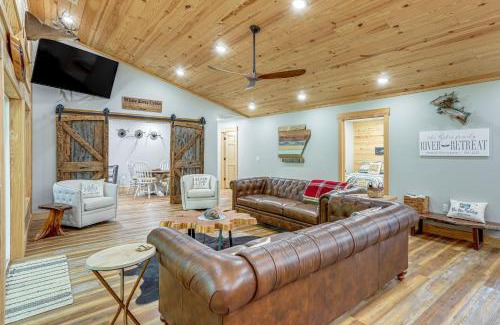 Mountain View House | Relax on the River Modern Mountain View Escape!