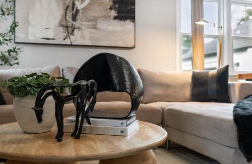 Joliet House | Relax & Play - 4BR Home with Game Room for Family & Outdoor Area