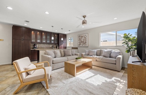 Largo House | Relax & Play Pool Pets OK Near IRB & St. Pete