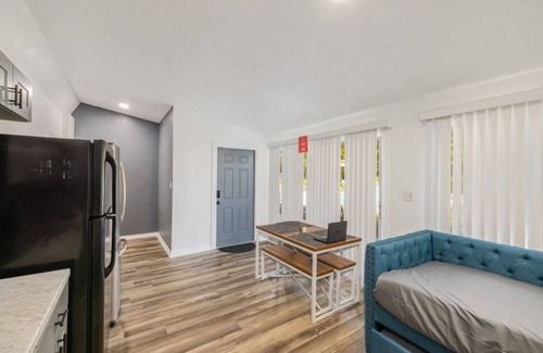 Orlando House | Relax & Unwind | 1BR Retreat w/Pool Access & Wi-Fi