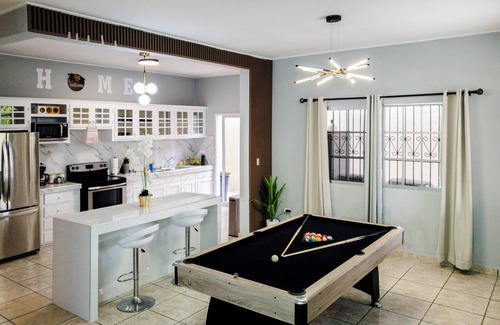 Sector 3 House | Relax with your whole family in this beautiful house located in La Ceiba Atlanti