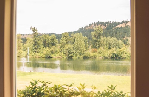 St. Maries House | Relax! You're on River Time!