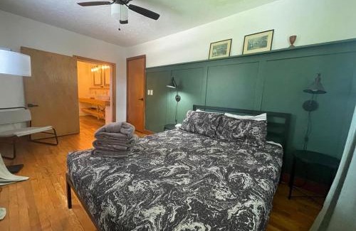 Knoxville House | Relaxing 3 Bedroom Home near Downtown