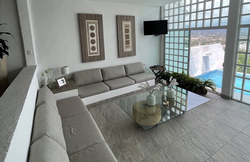 Yautepec House | Relaxing 3BR in Yautepec w Pool n Grill