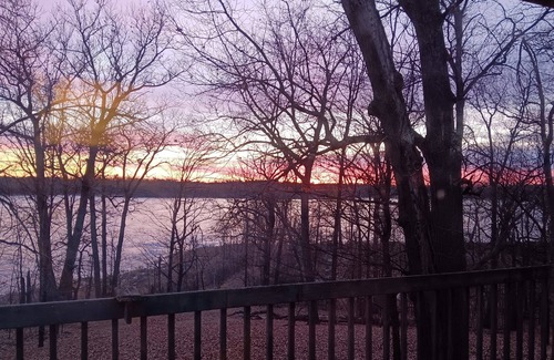 Aitkin House | Relaxing and Invigorating 5-bedroom Lakeside Home on Elm Island Lake near Aitkin