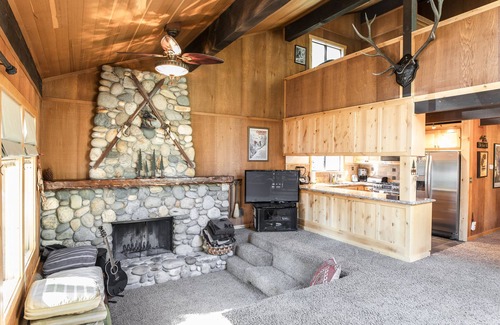 Carnelian Bay House | Relaxing Carnelian Bay Retreat - within walking distance to lake