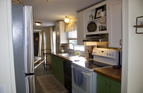 Greer House | Relaxing Country Getaway – Pet Friendly, Close to Greenville & Spartanburg