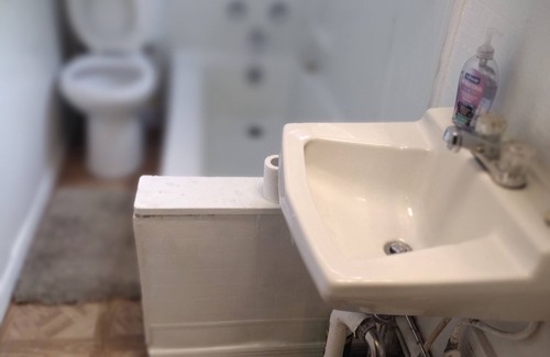 Pittsburgh Apartment | Relaxing Efficient Apartment Near Bakery Square Pittsburgh