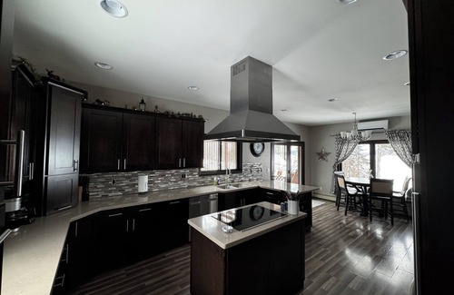 Britt House | Relaxing Get-a-Way with so much to offer