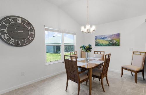 Wildwood House | Relaxing, Golf, Pools, Hiking, events