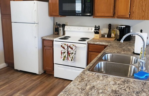 Lafayette House | Relaxing Home 7 miles to Downtown and Purdue