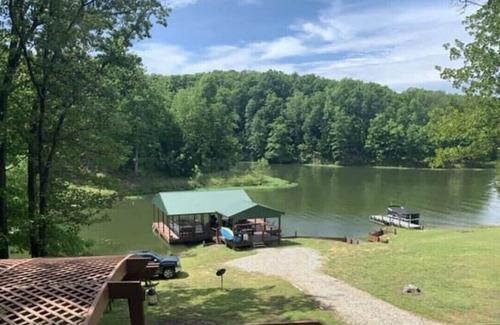 Ozark House | Relaxing Lakefront Getaway