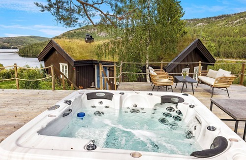 B Cabin | Relaxing and cozy cottage with jacuzzi and panorama view
