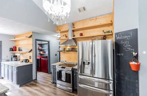 Hoschton House | Relaxing Oasis W/Patio. Close 2 Park, Winery & Spa