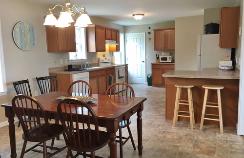 Eastport House | Relaxing Oceanfront Getaway!