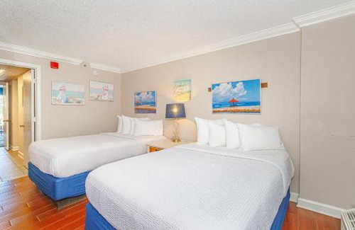 Downtown Myrtle Beach Resort | Relaxing Oceanfront Condo - Holiday Pavilion 211