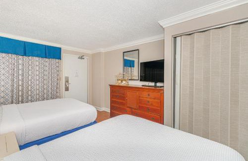 Downtown Myrtle Beach Resort | Relaxing Oceanfront Condo - Holiday Pavilion 211