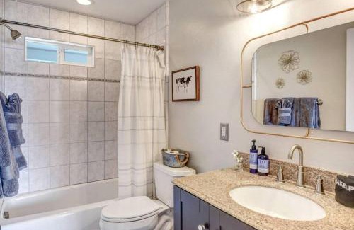 Sonoma House | Relaxing Palmer Farmhouse Pool Hot Tub Putting