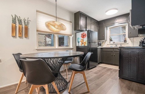 Benson House | Relaxing Spot with Zen Garden & Year-Round Hot Tub!