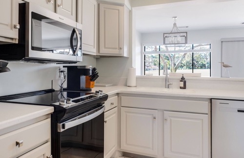 Palmetto Dunes House | Relaxing Townhouse Villa on Golf Course- Near Beach, Pool, Pickleball, & Tennis