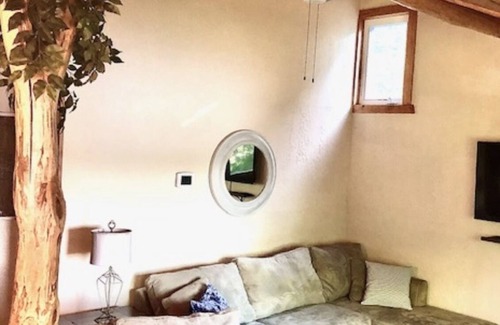 Campbellsport House | Relaxing Tree house on the lake!