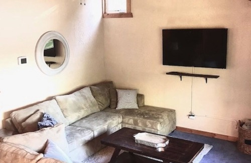 Campbellsport House | Relaxing Tree house on the lake!