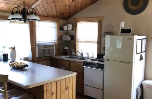 Campbellsport House | Relaxing Tree house on the lake!