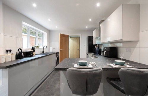 Scunthorpe Apartment | Relocation l Groups l Sleeps6