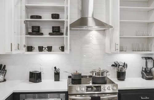 Charlotte Center City Condo | Reluxme | City Center 2BR Apt w/King Beds