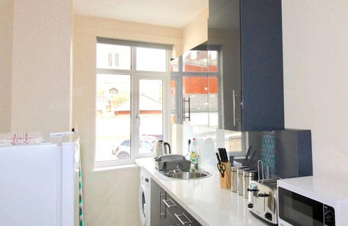 Newport Pagnell Apartment | Remarkable 3-bed Apartment in Newport Pagnell