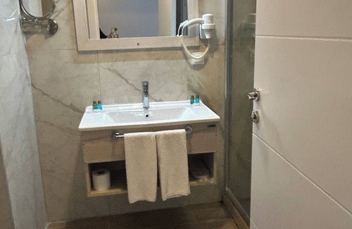 Guzelyali Hotel | REMIDA OTEL