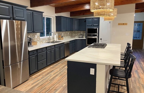 Three Rivers Cabin | Remodeled Cabin with Amazing Views, 2 King Beds, 2 Game Rooms, & EV Charger