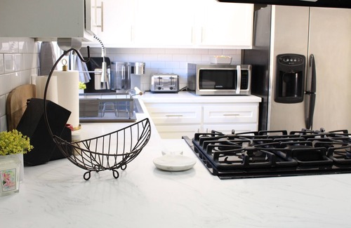 Santa Maria House | Remodeled cozy home - 2 mins from hospital and 15 mins from VAF base-
