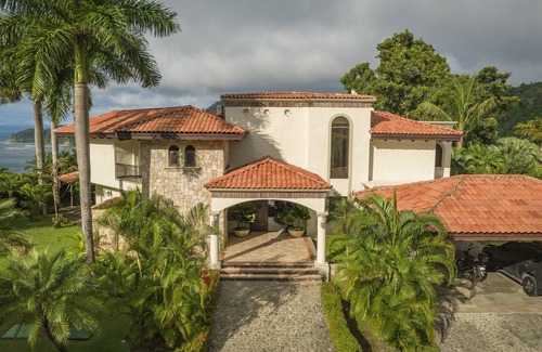 Jaco House | Remodeled Home w/Pool, Incredible Views