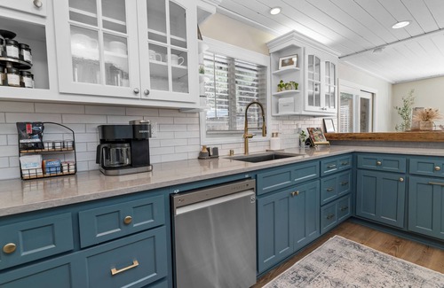 Summit Estates House | Remodeled Snow Summit Cabin, Game Room & Hot Tubn