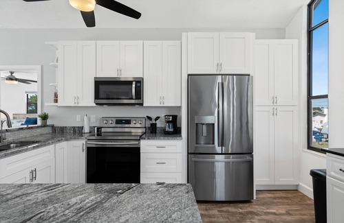 Spring Hill House | Remodeled Waterfront Home Direct Gulf Access. Fishing, Boating, Scallop Paradise