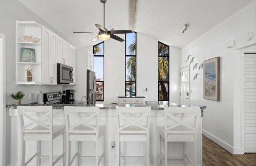 Spring Hill House | Remodeled Waterfront Home Direct Gulf Access. Fishing, Boating, Scallop Paradise