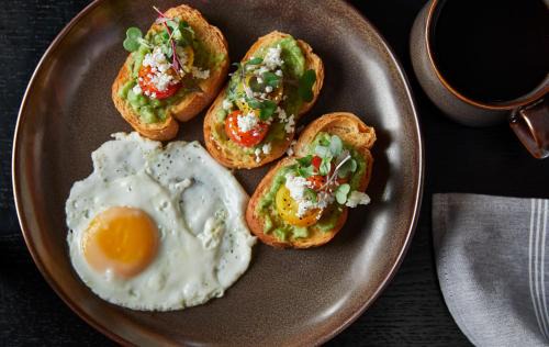 Central Business District Hotel | Renaissance Mobile Riverview Plaza Hotel