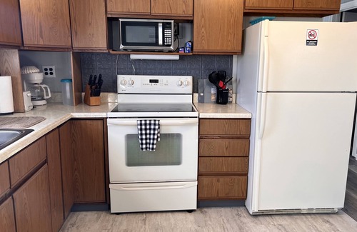 Waltonville House | Rend Lake Hunting & Fishing House Rental