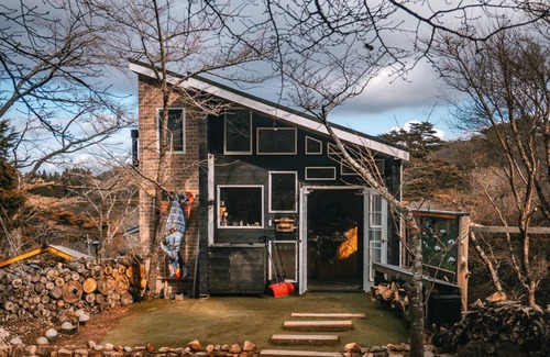 Nada Ward Cabin | RENEST