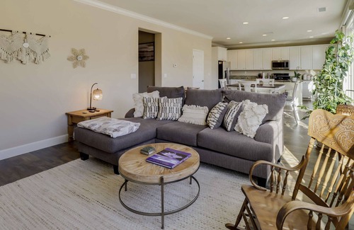 Reno House | Reno Home ~ 7 Mi to Reno-Sparks Convention Center!