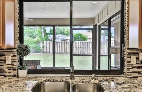 Whitfield Cottage | Renovated 3BR Dog Friendly Pond View W/D