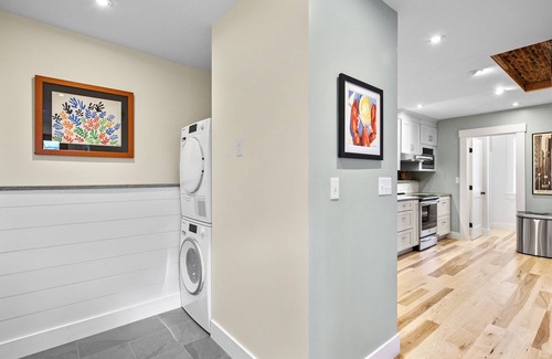 Marblehead Apartment | Renovated Apartment in Marblehead Historic District