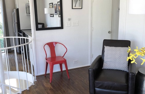 Seabrook Island Cottage | Renovated Cottage, Walk to Beach, VIEWS, Golf Course, 2 BR/2 BA, 4 Bikes, Grill